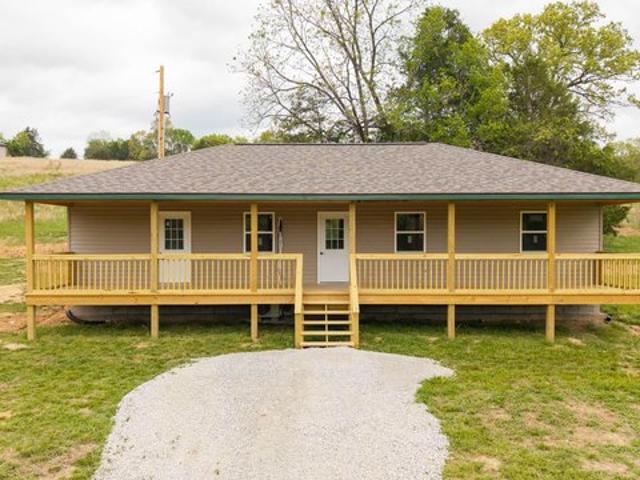 House for sale in Gainesville, Missouri