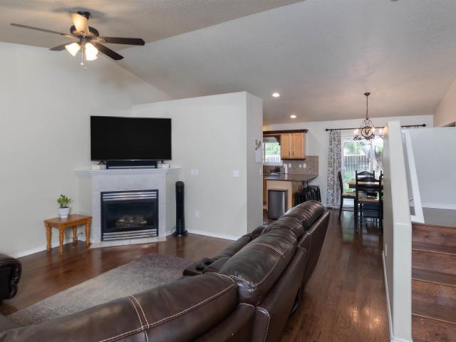 House for sale in Shooting Comet, Star