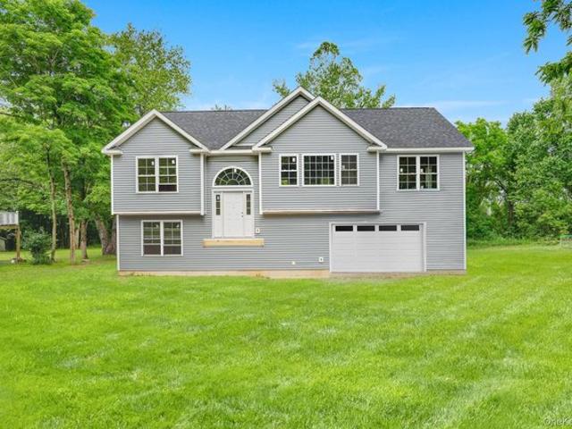 House for sale in Poughkeepsie, New York