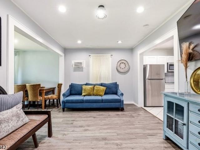 House for sale in Roselle, New Jersey