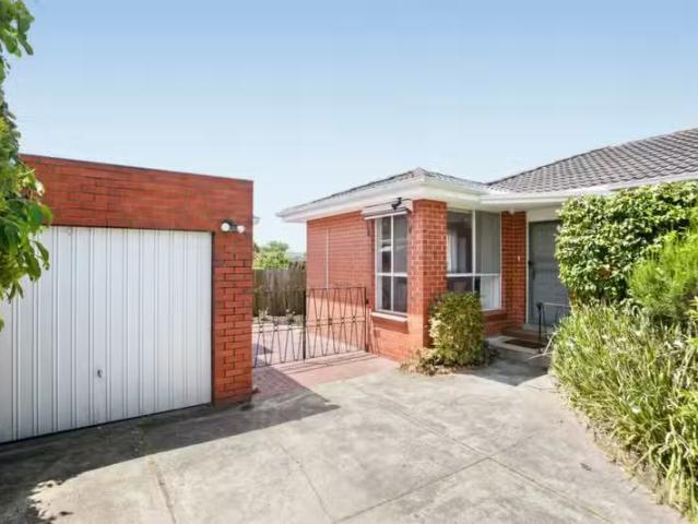 Apartment for rent in Mont Albert
