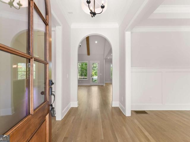 House for sale in Flowery Branch, Georgia