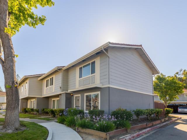 Townhouse for sale in Pleasanton, California