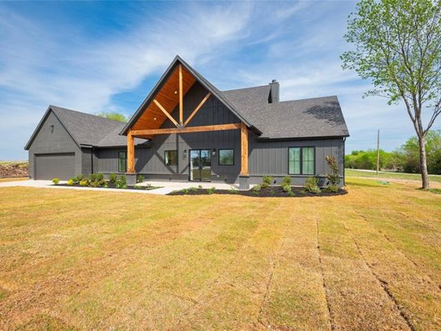 House for sale in Hunt, Texas