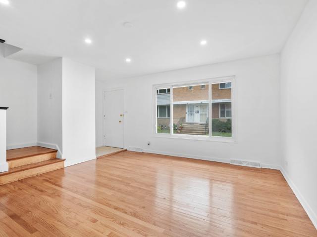 Condo for sale in Skokie, Illinois