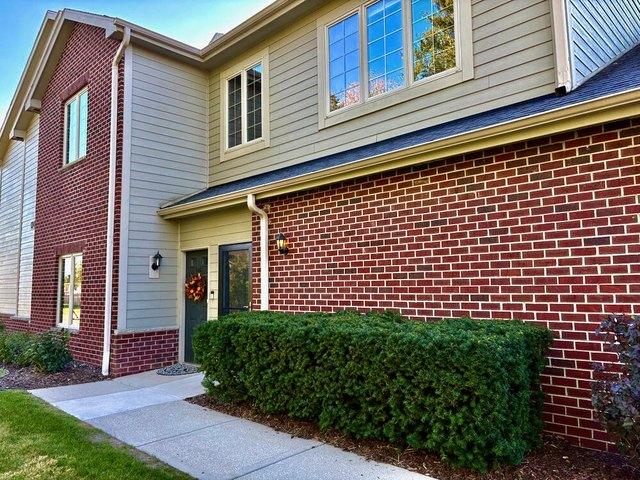 Condo for sale in New Berlin, Wisconsin