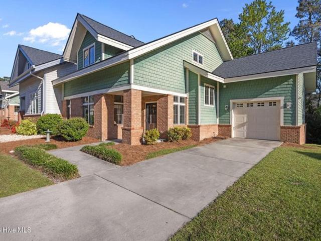 Townhouse for sale in Ash, North Carolina