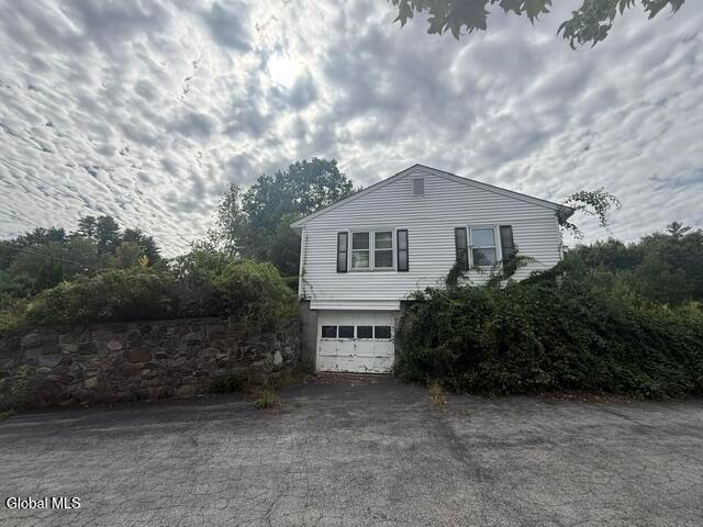 House for sale in Saratoga, New York
