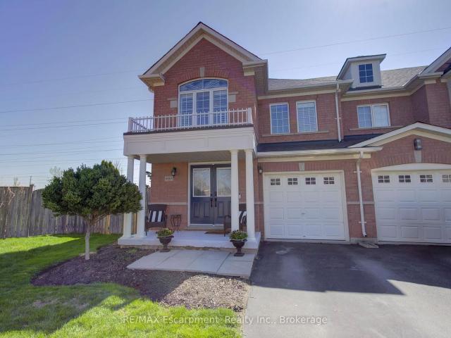Townhouse for sale in Woburn, Ontario