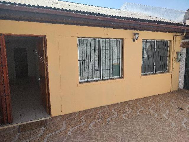 Casa en arriendo en El Bosque, Metropolitana