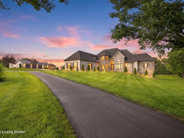 House for sale in Simpsonville, Kentucky