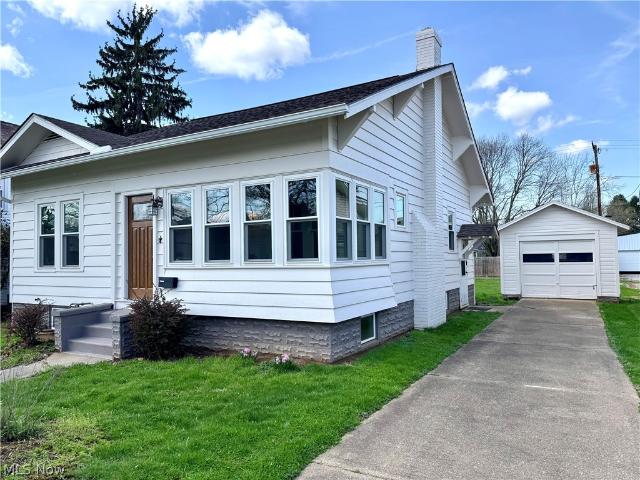 House for sale in Newcomerstown, Ohio