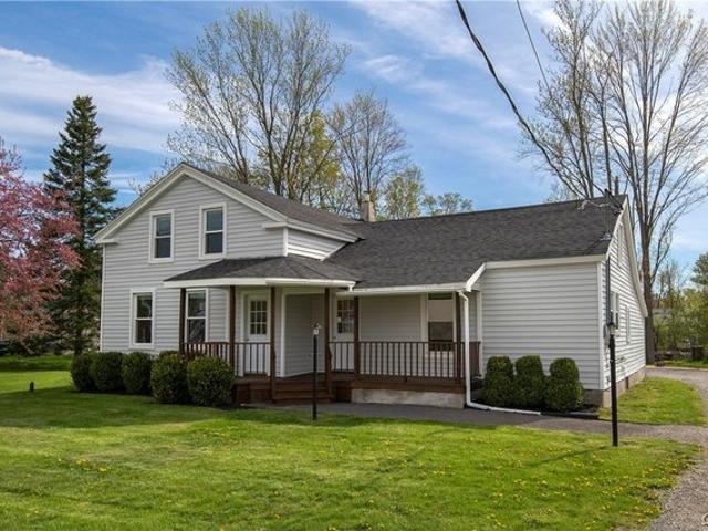 House for sale in Oneida, New York