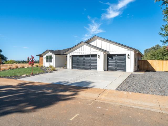 House for sale in Shasta, California