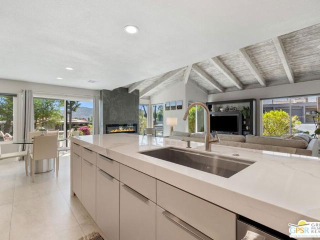 Condo for sale in Palm Desert, California