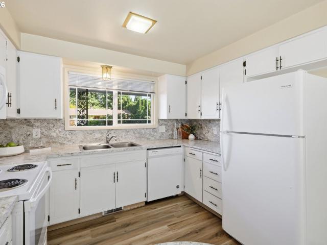 House for sale in Spring Creek, Eugene