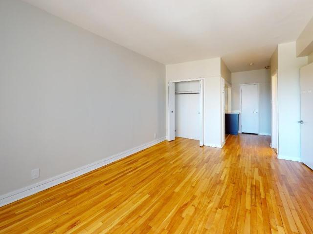 Apartment for rent in St. Leonard's, Quebec
