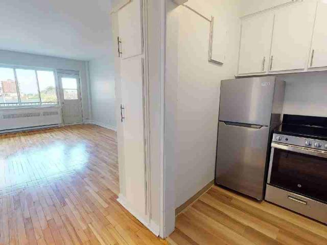 Apartment for rent in St. Leonard's, Quebec