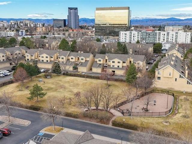 Condo for sale in Arapahoe, Colorado