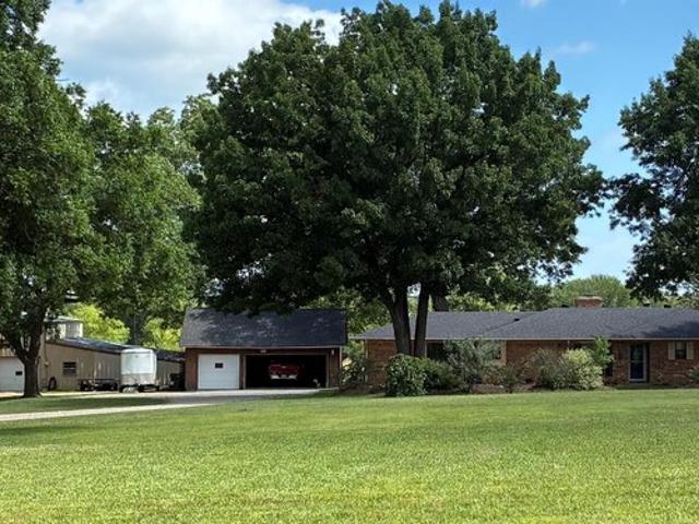 House for sale in Denison, Grayson County