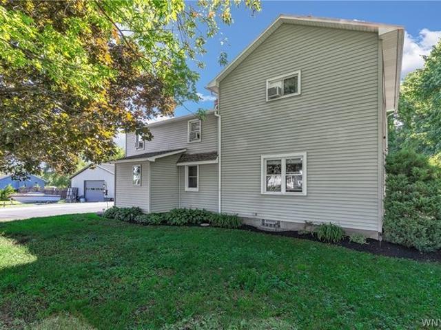 House for sale in Niagara, New York