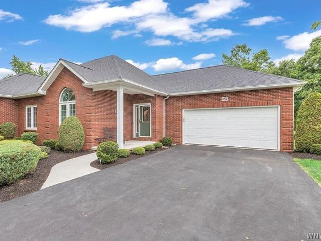 Condo for sale in Niagara, New York