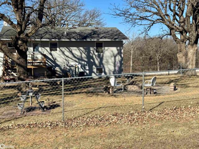 House for sale in Chariton, Iowa