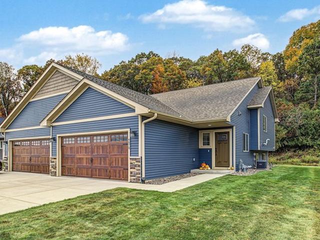 House for sale in Timber Bluff, Eau Claire