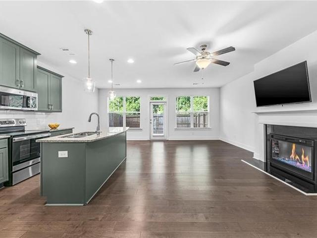 Townhouse for sale in Auburn, Georgia