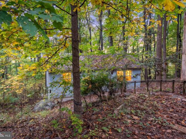 House for sale in Warren County, Virginia