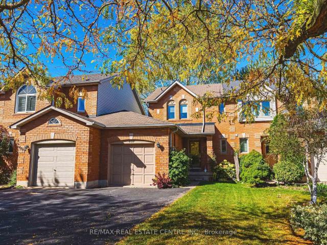Townhouse for sale in Woburn, Ontario