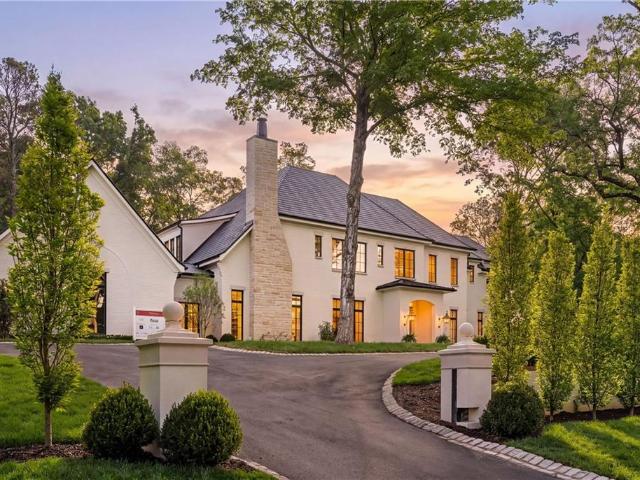House for sale in Sandy Springs, Georgia