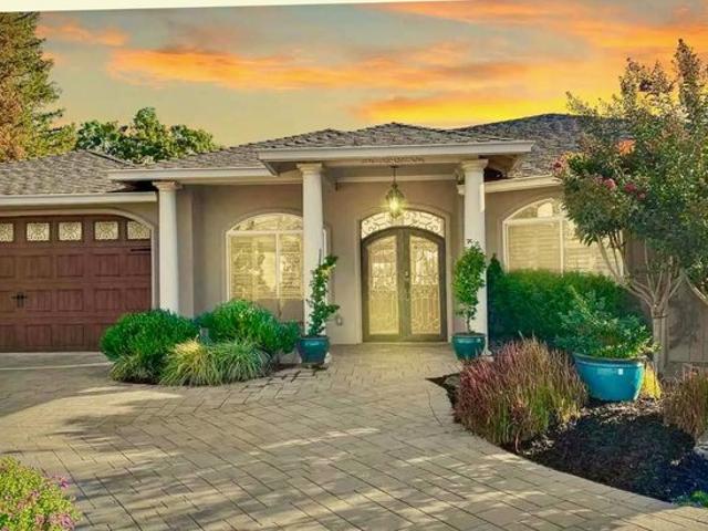 House for sale in Martinez, California