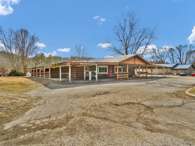 Commercial for sale in Nashville, Indiana