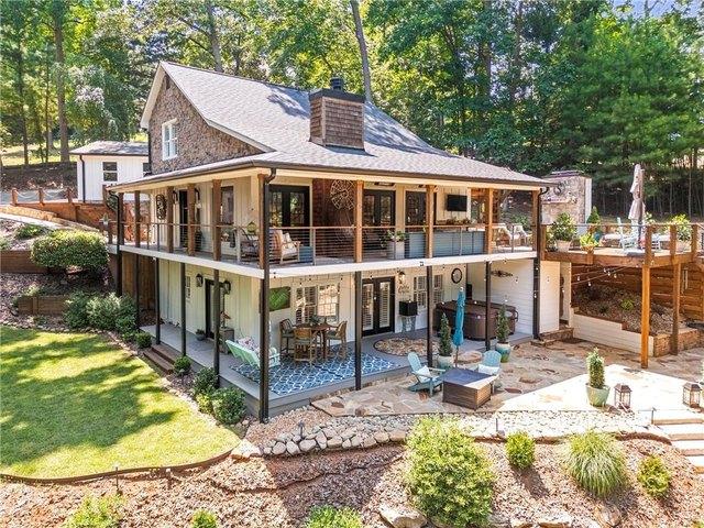 House for sale in Oakwood, Hall County