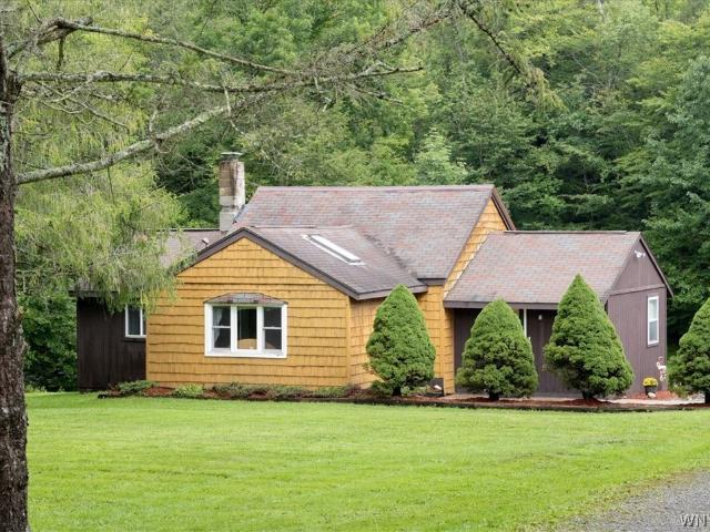 House for sale in Yorkshire, New York