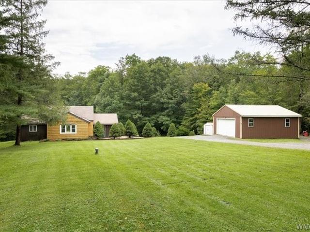 House for sale in Yorkshire, New York