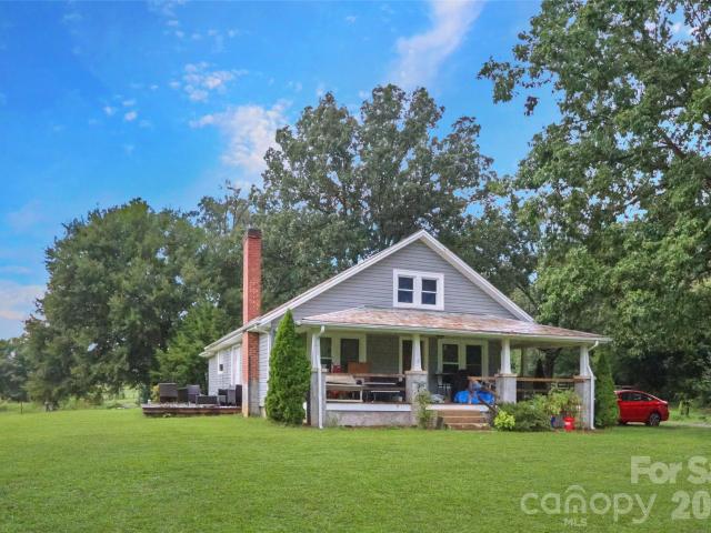 House for sale in Morganton, Burke County