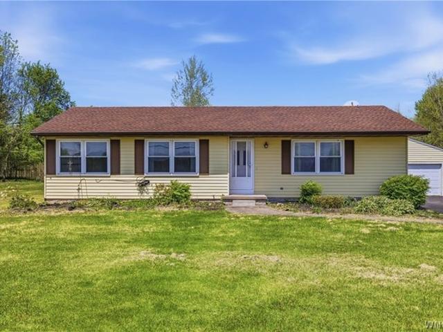House for sale in Niagara, New York