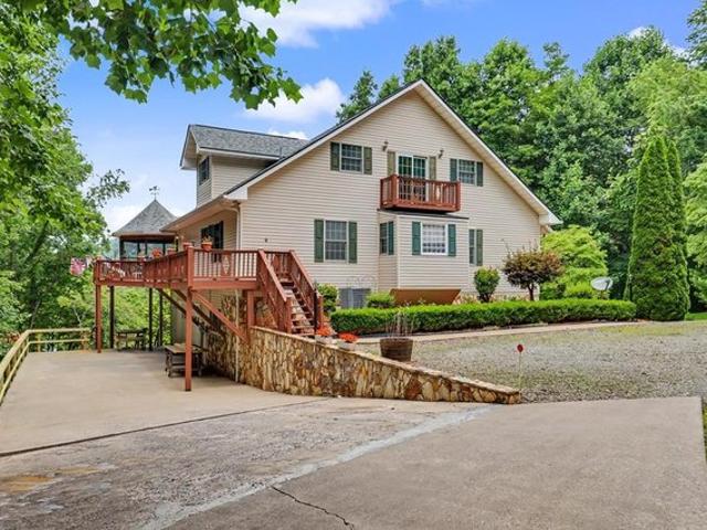House for sale in Hiawassee, Georgia