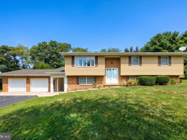 House for sale in Glenville, Pennsylvania