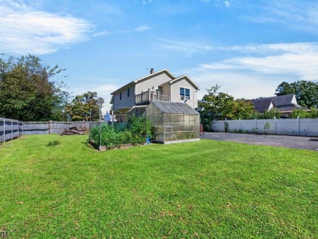 House for sale in Middlesex, Middlesex County