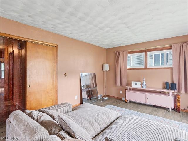 House for sale in Summit, Ohio
