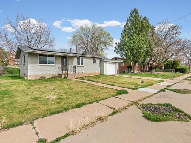 House for sale in Clearfield, Utah