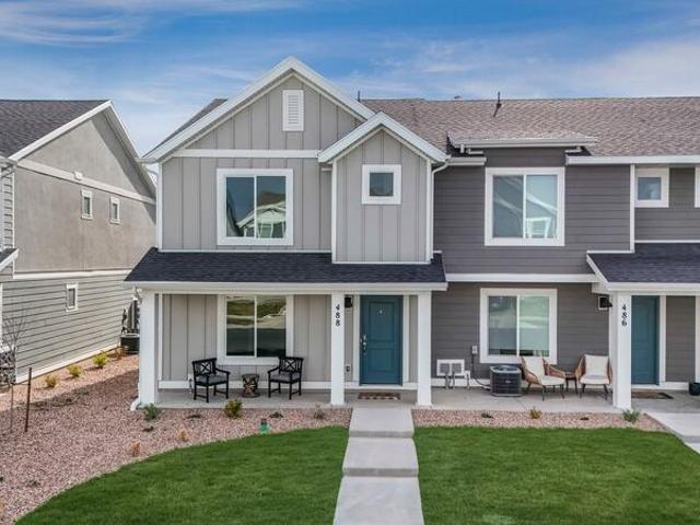Townhouse for sale in Saratoga Springs