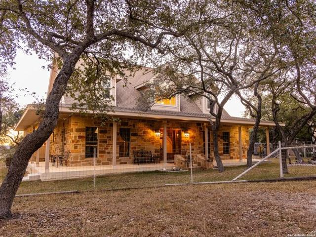 Farm for sale in Pipe Creek, Texas