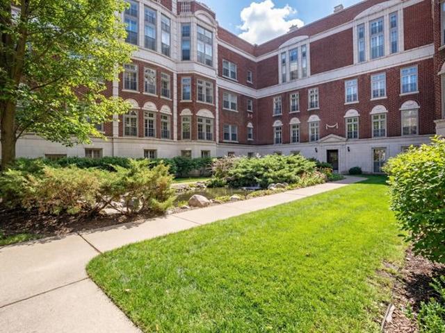 Condo for sale in Evanston, Illinois