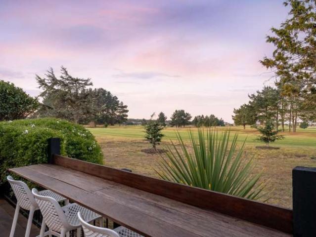 House for sale in Chaslands, Canterbury