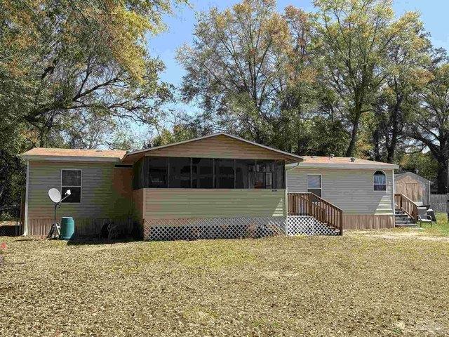 House for sale in Pace, Florida