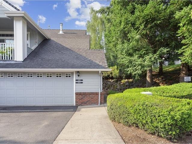 Condo for sale in Oregonia